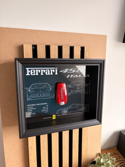 Cadre avec Clé Décorative de Ferrari 458 Italia