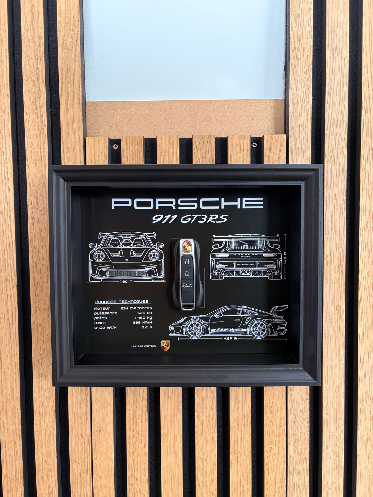 PORSCHE