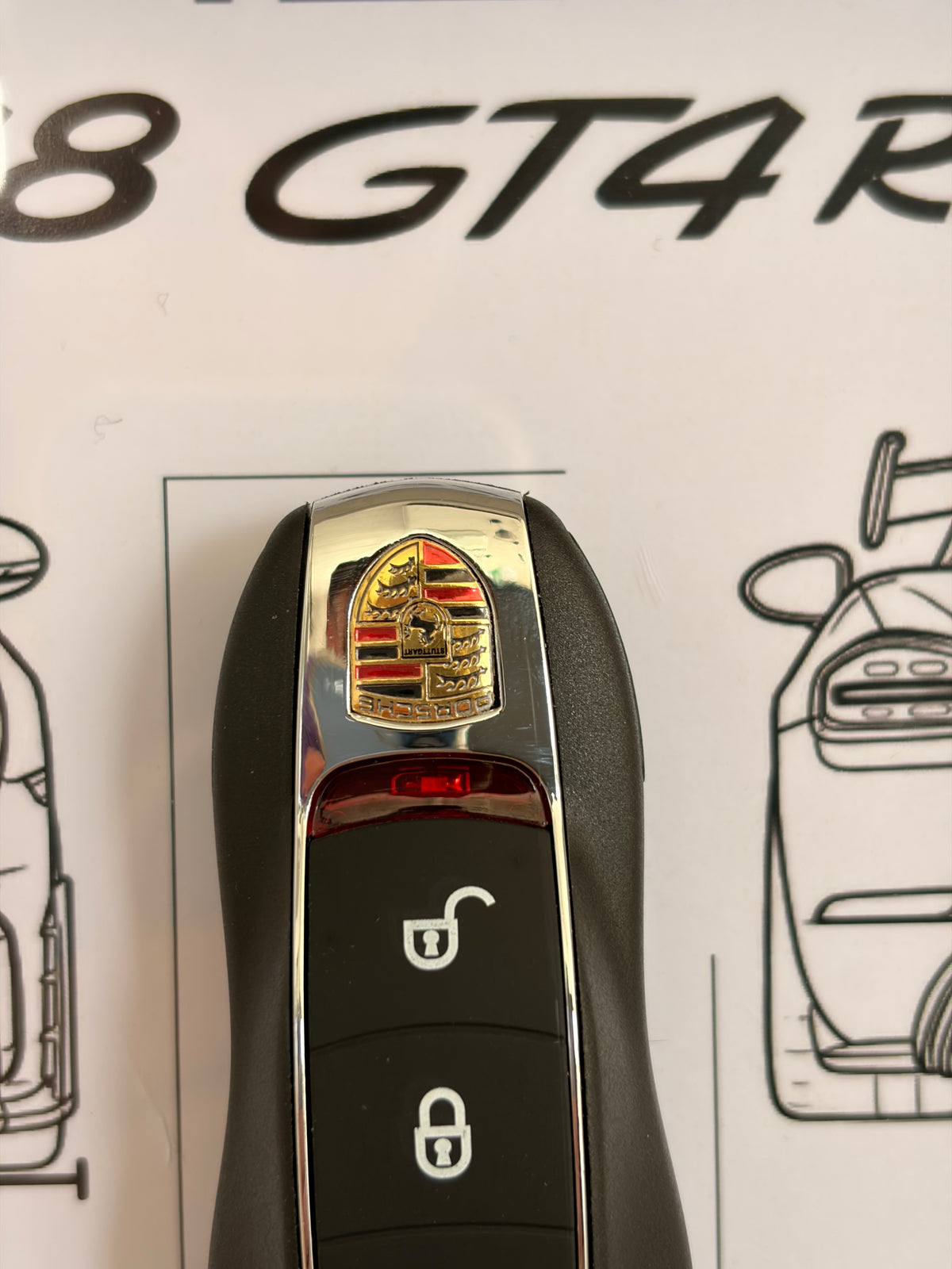 Cadre avec clé décorative de Porsche 718 GT4 RS