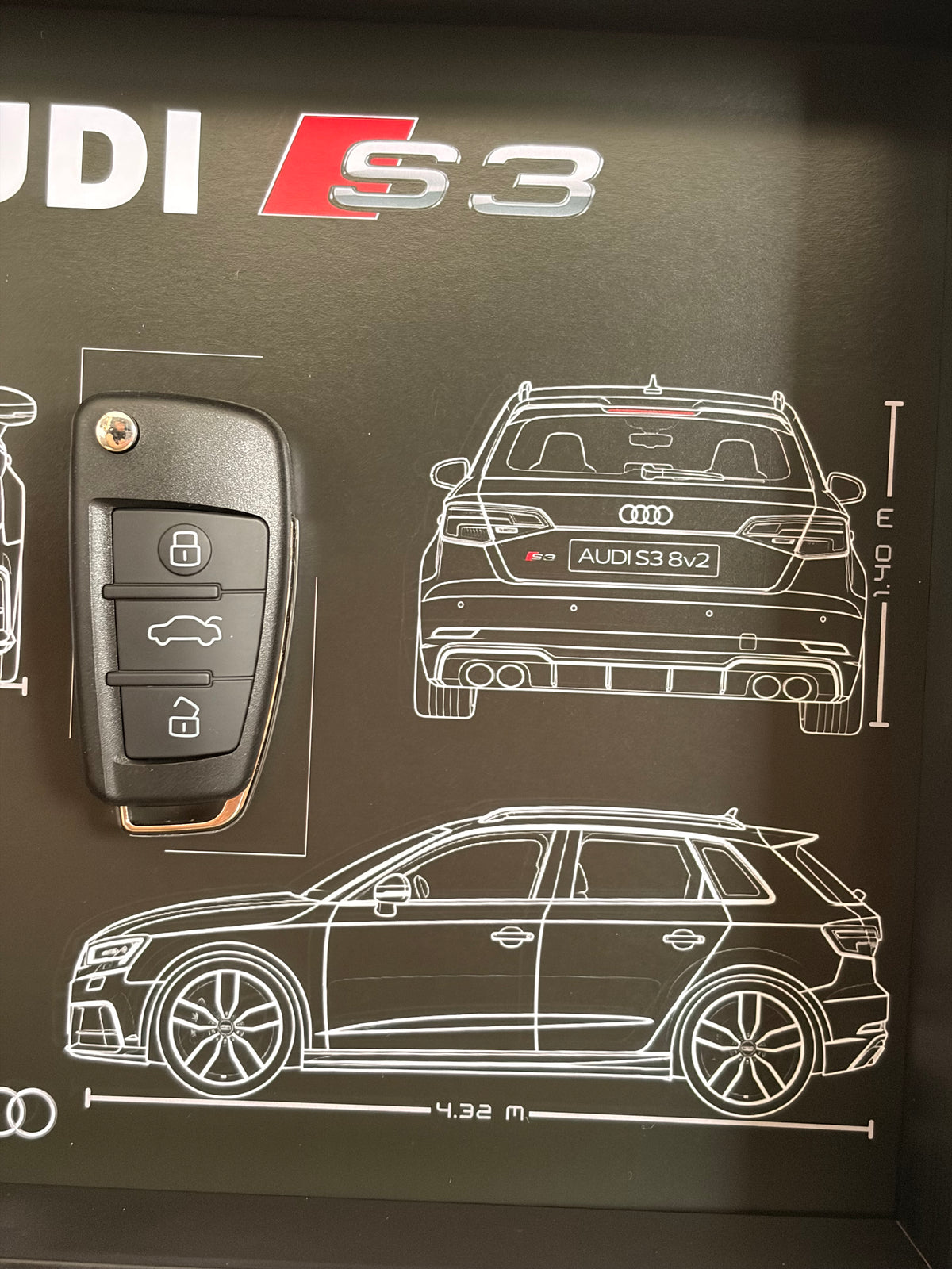 Cadre avec clé décorative de Audi S3 8v2