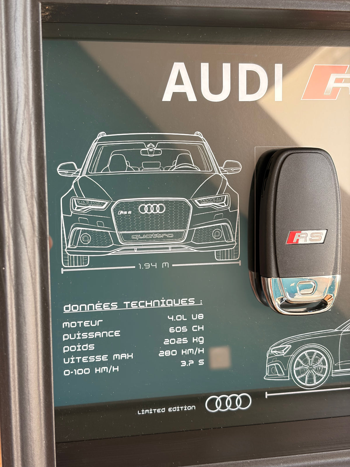 Cadre avec clé décorative de Audi RS6 C7