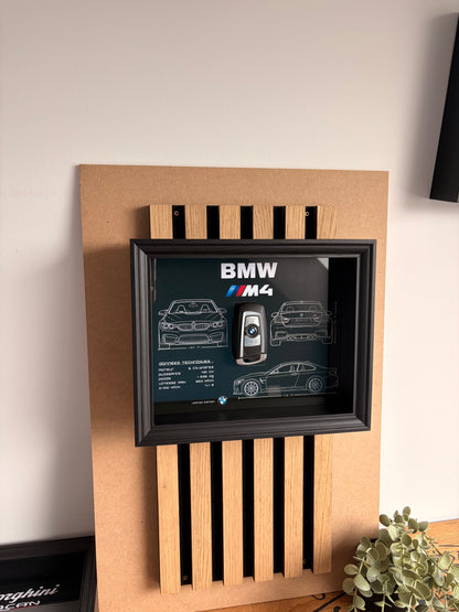 Cadre avec clé décorative de BMW M4 F82