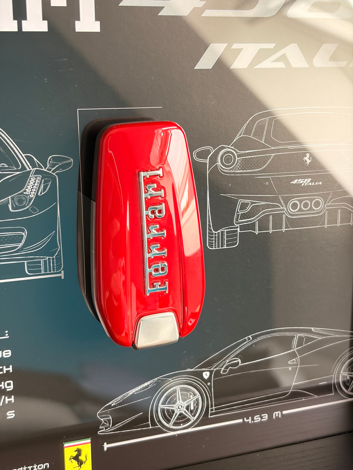 Cadre avec Clé Décorative de Ferrari 458 Italia