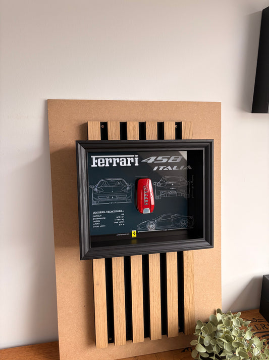 Cadre avec Clé Décorative de Ferrari 458 Italia