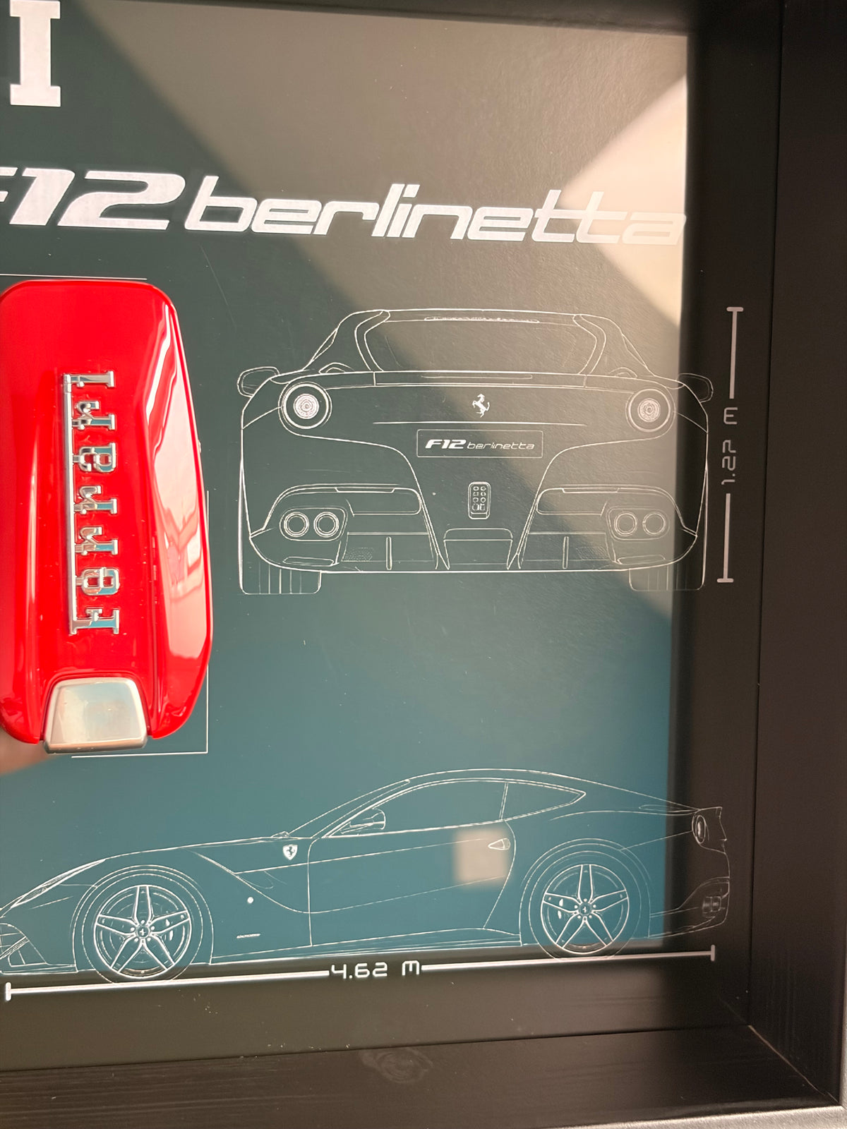 Cadre avec Clé Décorative de Ferrari F12 Berlinetta