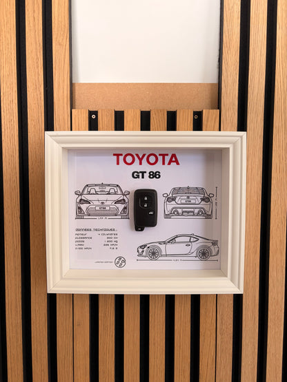 Cadre avec clé décorative de Toyota GT86