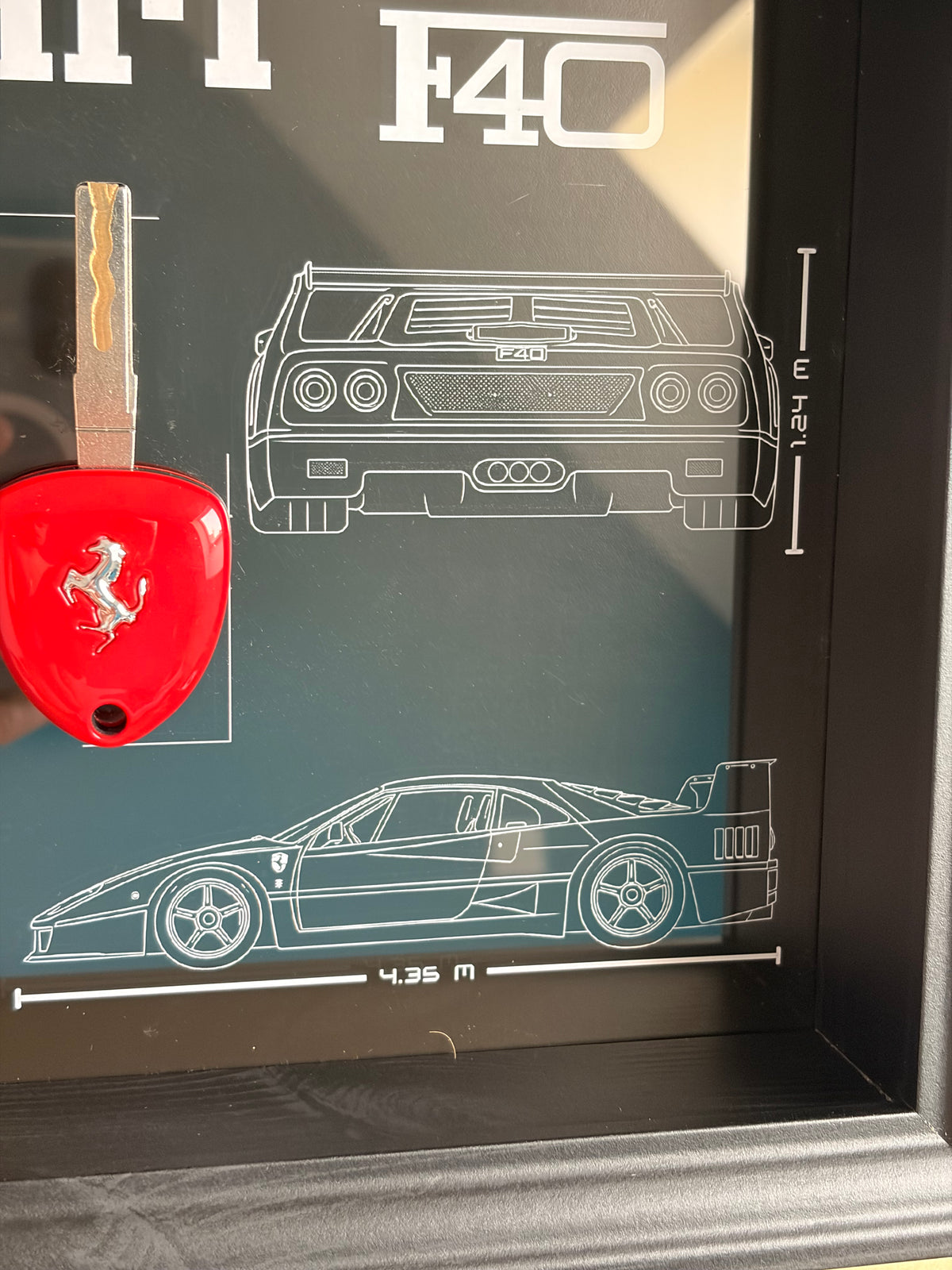 Cadre avec Clé Décorative de Ferrari F40