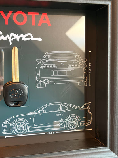 Cadre avec clé décorative de Toyota Supra