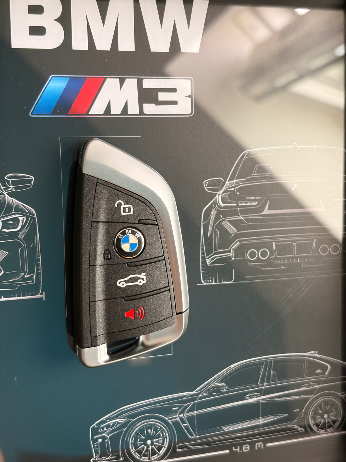 Cadre avec clé décorative de BMW M3 G80
