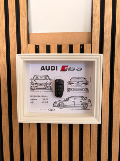 Cadre avec clé décorative de Audi RS3 8v2 BLANC