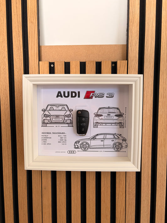Cadre avec clé décorative de Audi RS3 8v2 BLANC