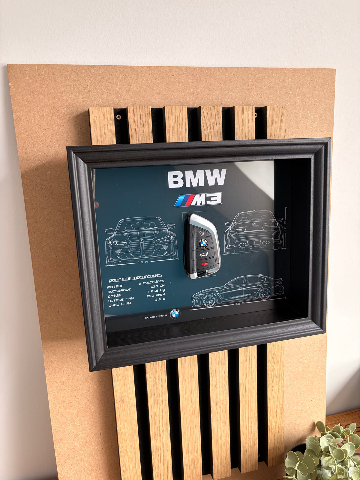 Cadre avec clé décorative de BMW M3 G80