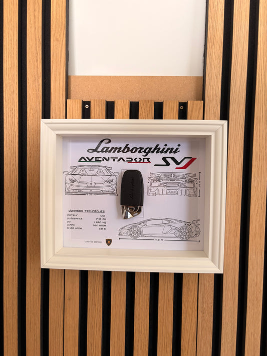 Cadre avec clé décorative de Lamborghini Aventador SVJ