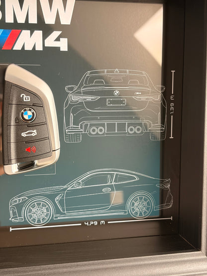 Cadre avec clé décorative de BMW M4 G82