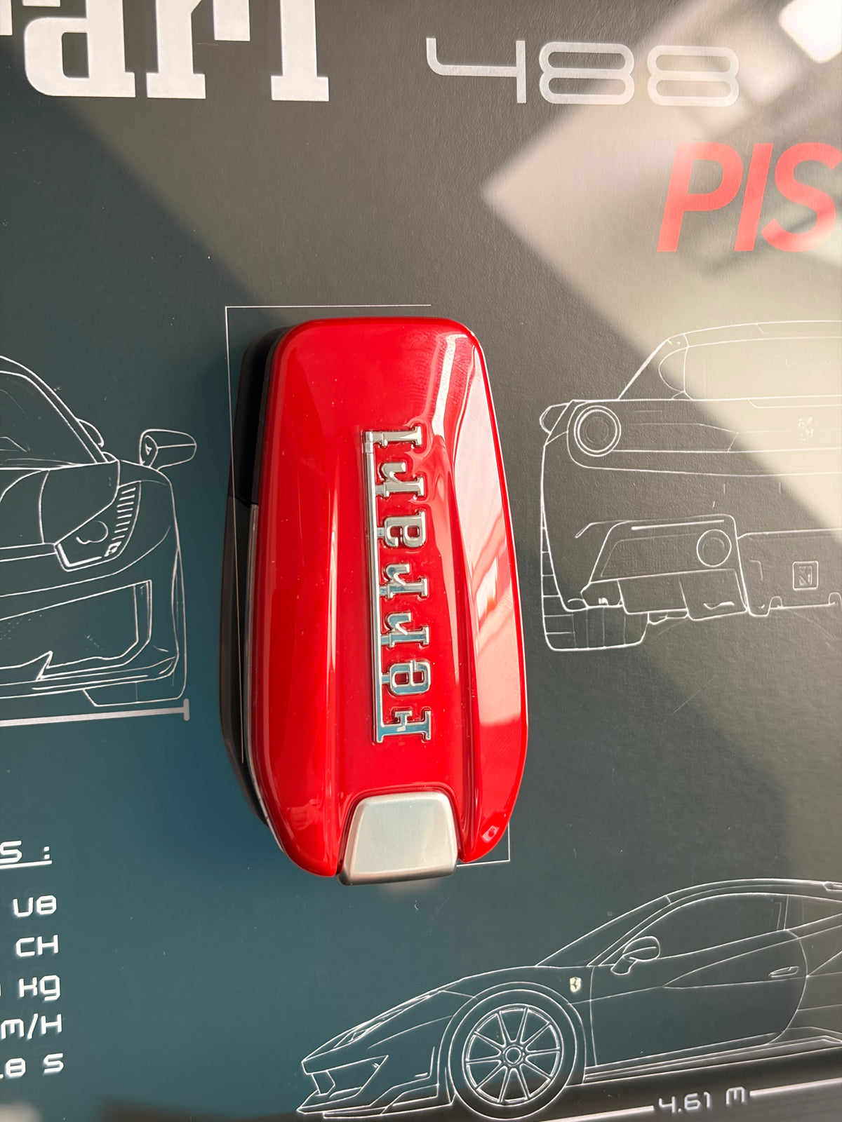 Cadre avec Clé Décorative de Ferrari 488 Pista