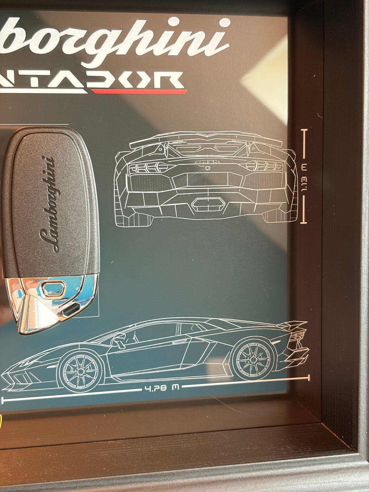 Cadre avec clé décorative de Lamborghini Aventador