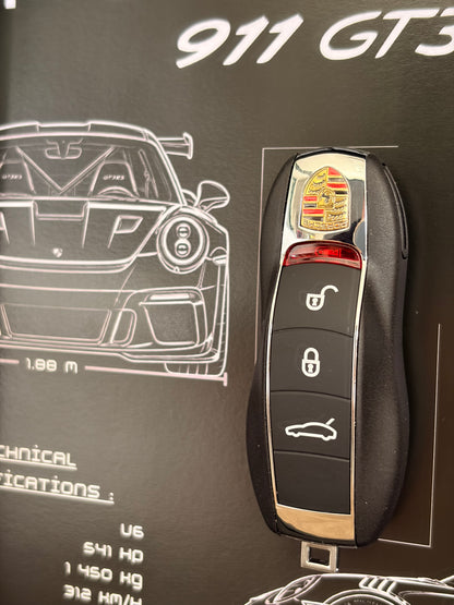 Rahmen mit dekorativem Schlüssel des Porsche 911 GT3 RS