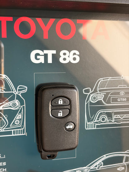 Cadre avec clé décorative de Toyota GT86