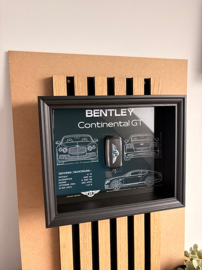 Cadre avec clé décorative de Bentley Continental GT