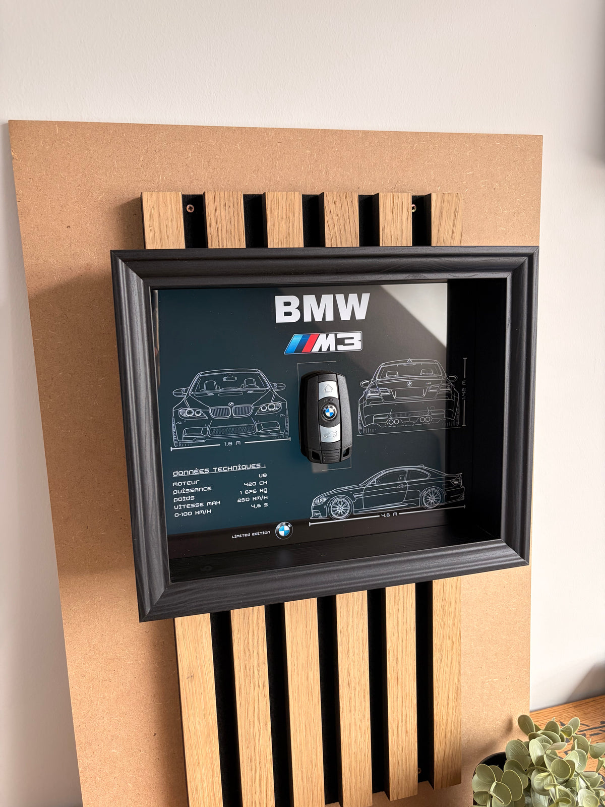 Cadre avec clé décorative de BMW M3 E92