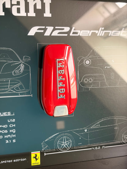 Cadre avec Clé Décorative de Ferrari F12 Berlinetta