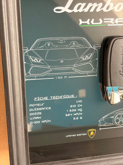 Cadre avec clé décorative de Lamborghini Huracan