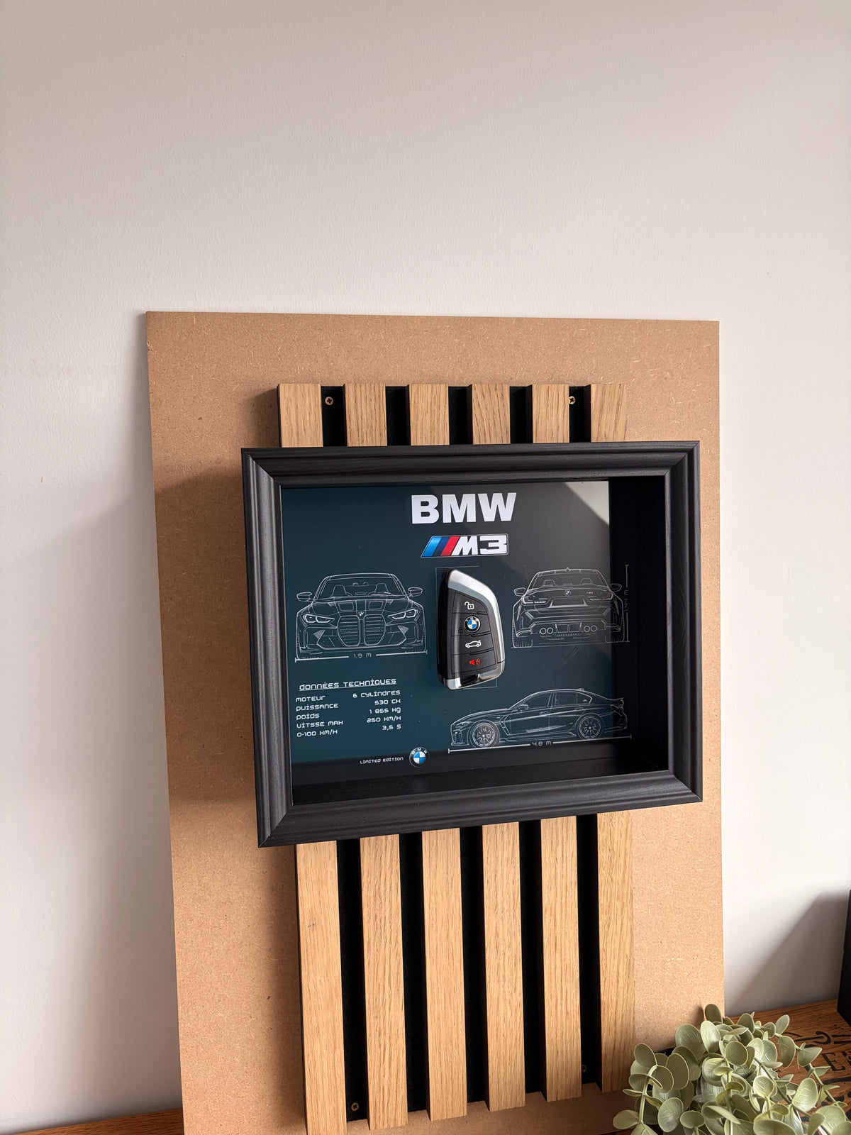 Cadre avec clé décorative de BMW M3 G80