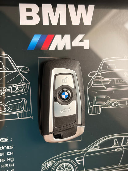 Cadre avec clé décorative de BMW M4 F82
