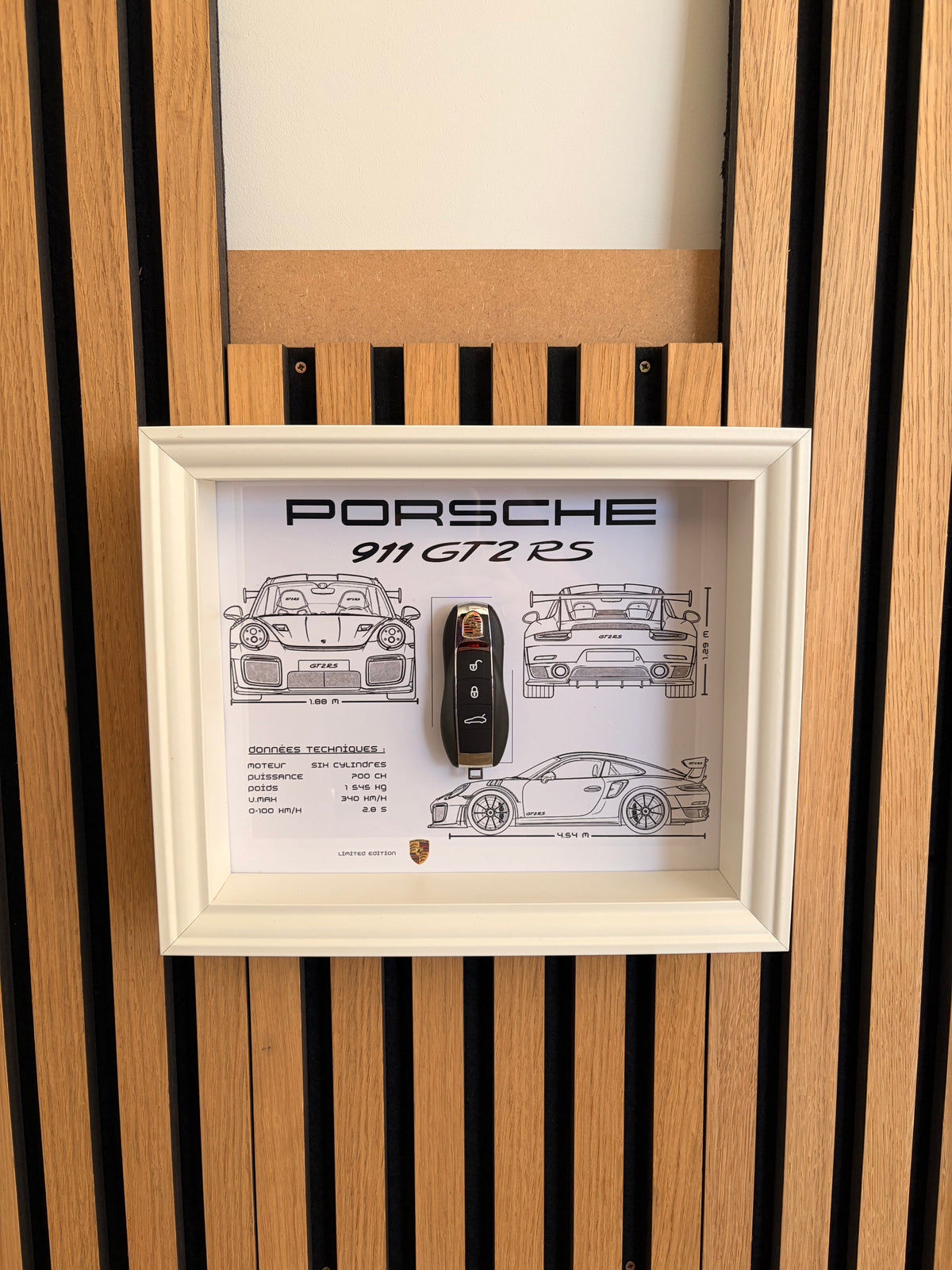 Cadre avec clé décorative de Porsche 911 GT2 RS