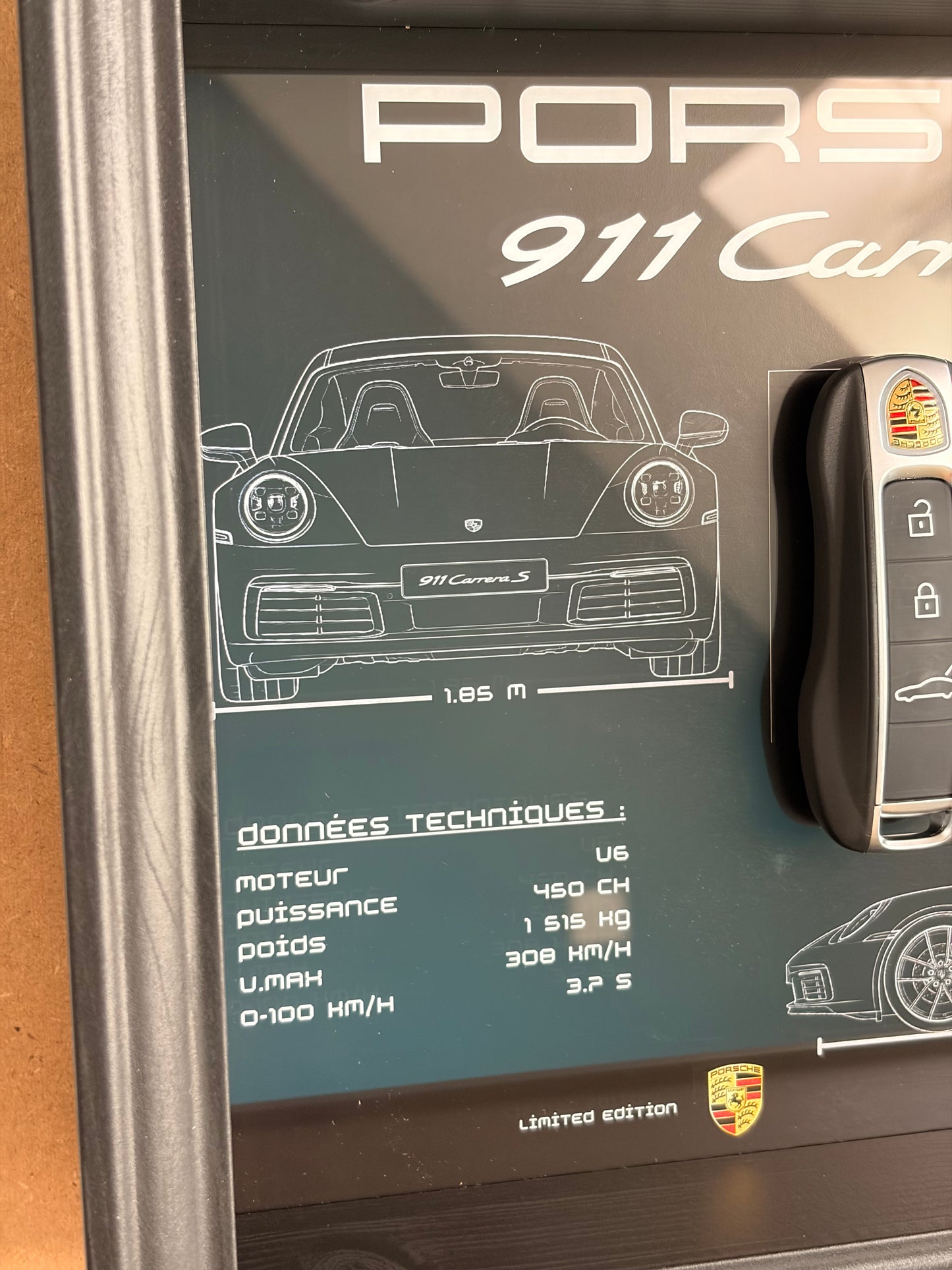 Cadre avec clé décorative de Porsche 911 Carrera S